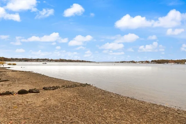 $800,000 | 10 Oak Street, Wareham, MA 02571