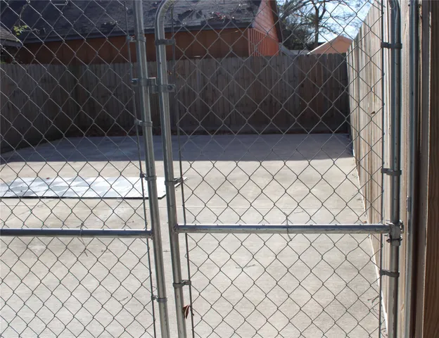 $1,100 | 4214 A Fuqua Street, Unit A, Bacliff, TX 77518