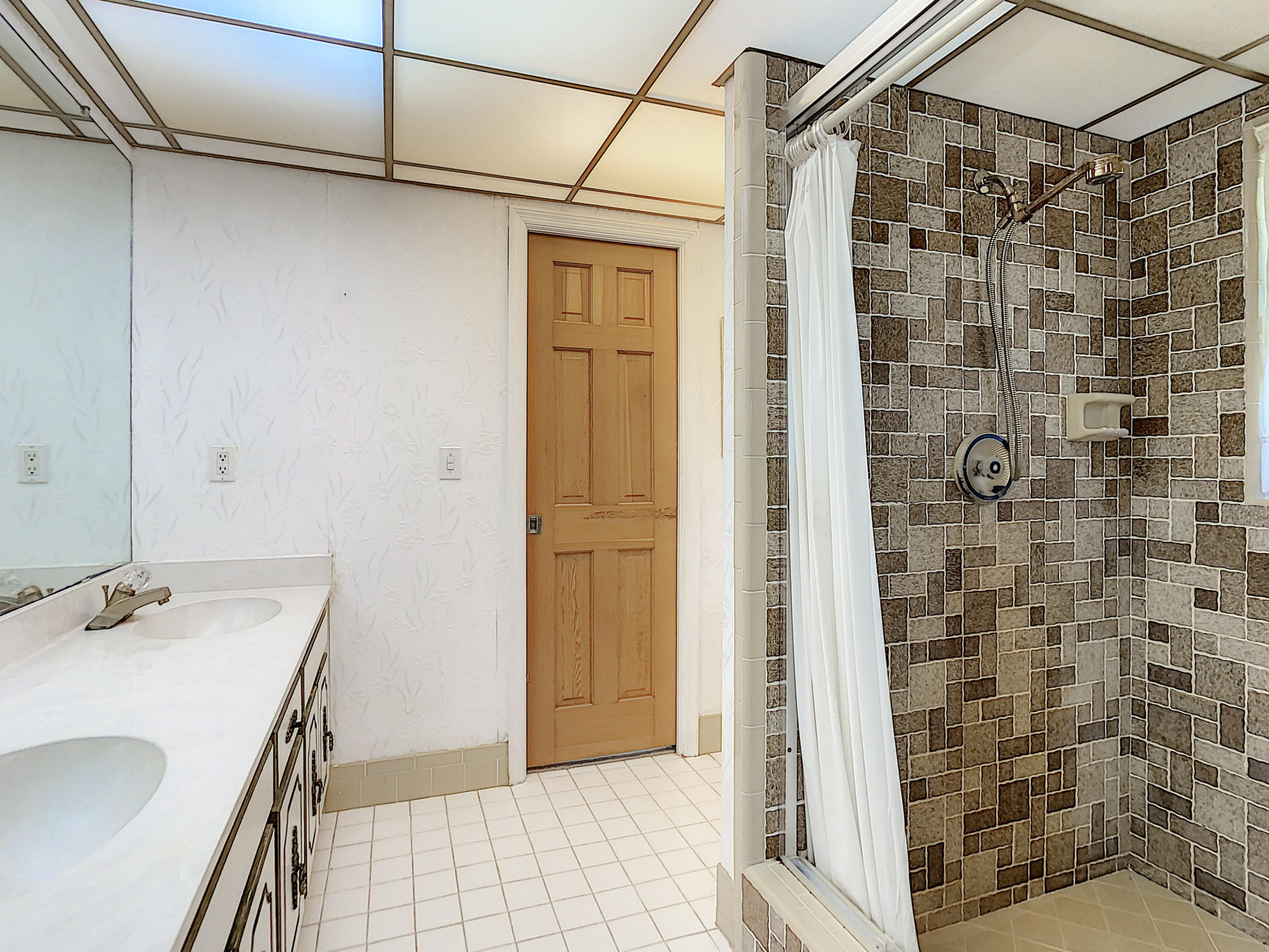 1520 Northwest Britt Road Stuart, FL 34994 - Photo 17 of 39 Master Bath