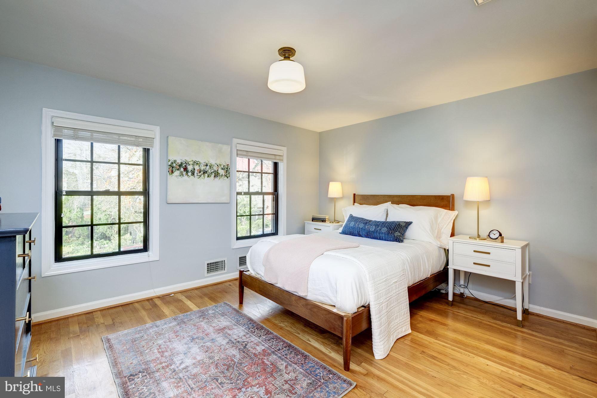 244 9th Street Southeast Washington, DC 20003 - Photo 13 of 28