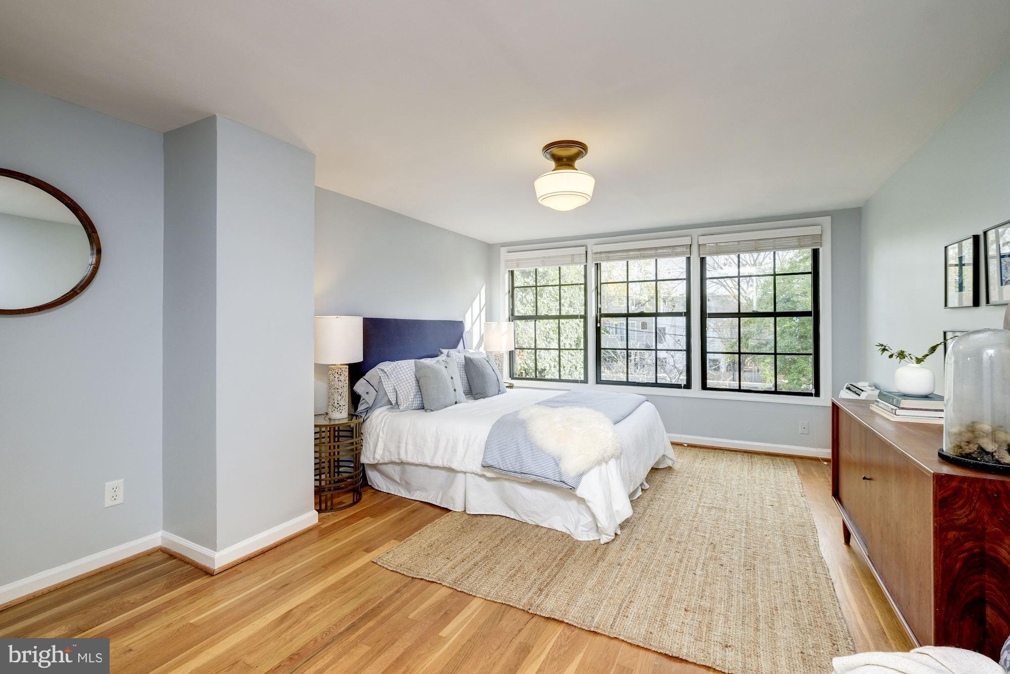 244 9th Street Southeast Washington, DC 20003 - Photo 16 of 28