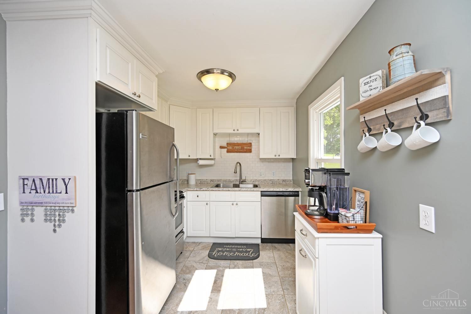 6521 Springdale Road Cincinnati, OH 45247 - Photo 11 of 40
