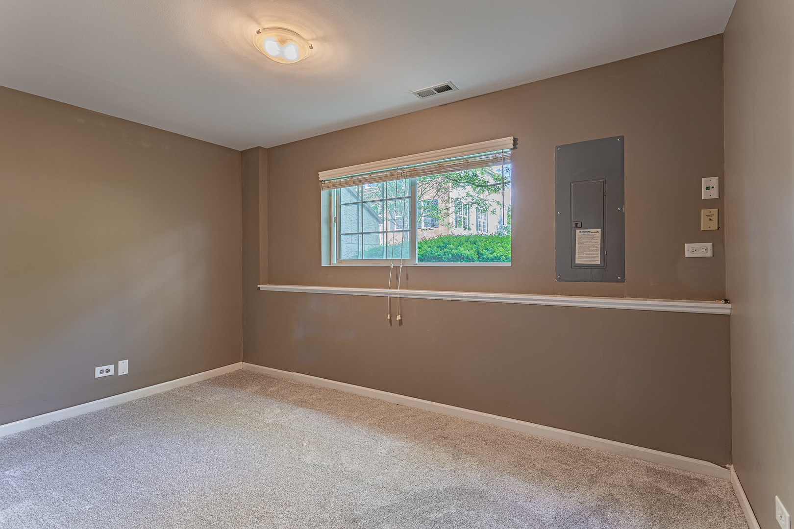 133 Willey Street Gilberts, IL 60136 - Photo 19 of 21 an empty room with a window