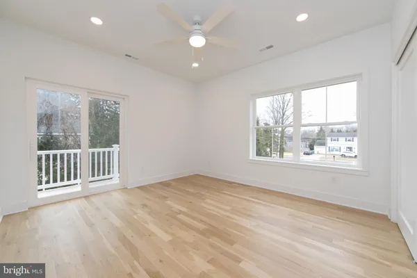 $8,000 | 371 Kresson Road, Cherry Hill, NJ 08034