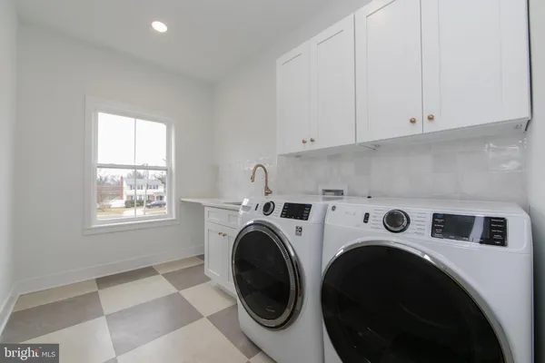 $8,000 | 371 Kresson Road, Cherry Hill, NJ 08034