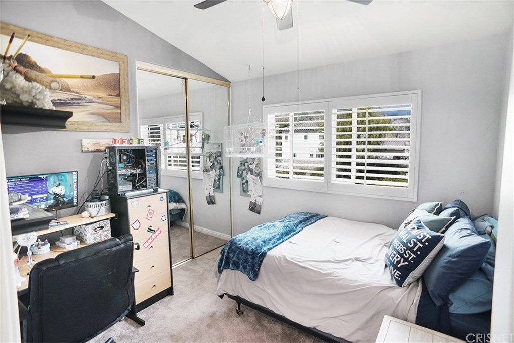 21764 Don Gee Court Saugus, CA 91350 - Photo 16 of 21