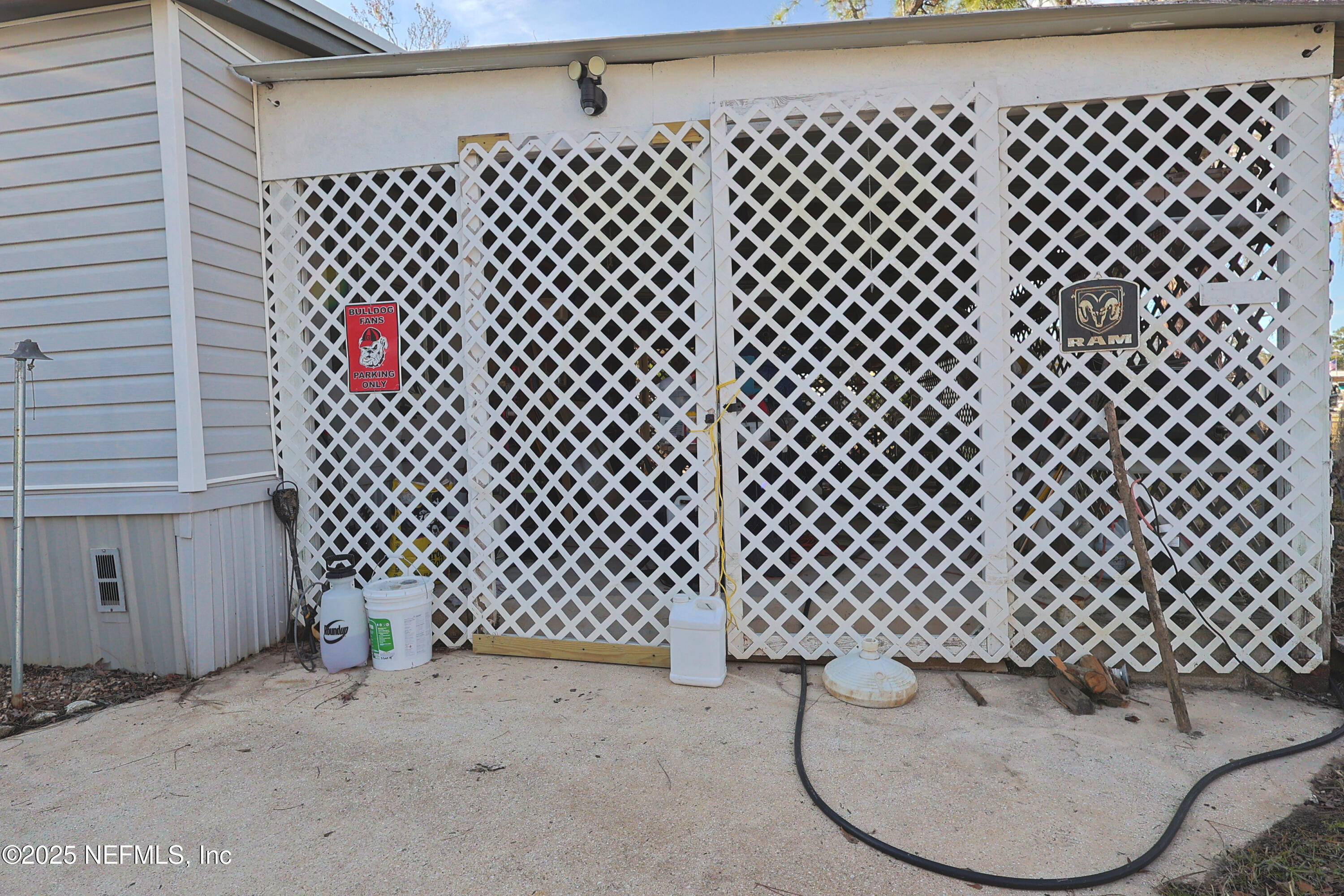 138 Edgewater Road Satsuma, FL 32189 - Photo 42 of 45 workshop