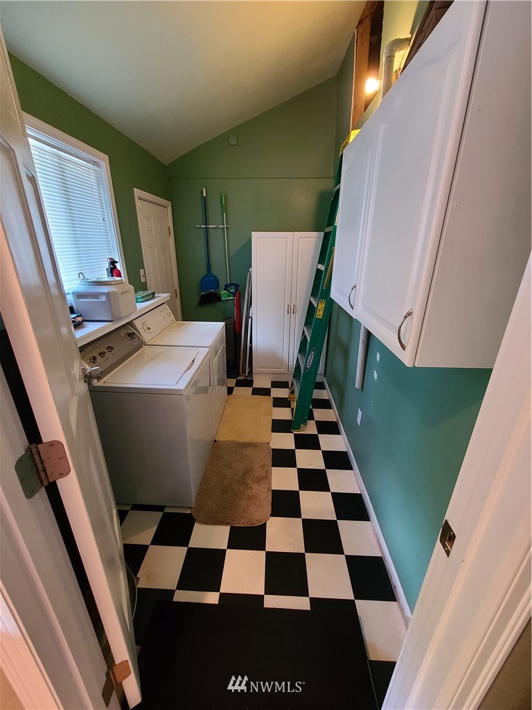 11604 Tower Road Southwest Lakewood, WA 98498 - Photo 8 of 17