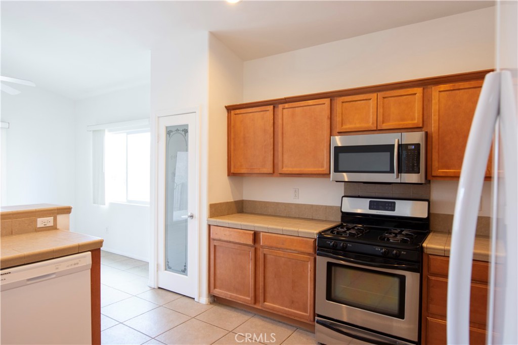 15515 Bubbling Wells Road Desert Hot Springs, CA 92240 - Photo 11 of 36