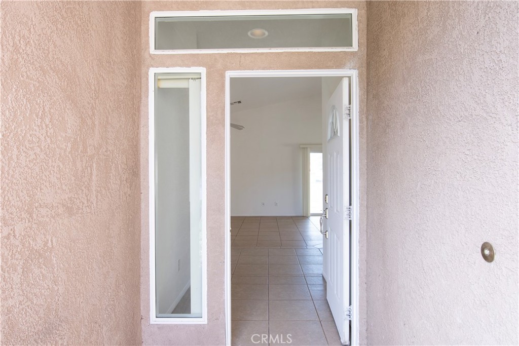 15515 Bubbling Wells Road Desert Hot Springs, CA 92240 - Photo 4 of 36