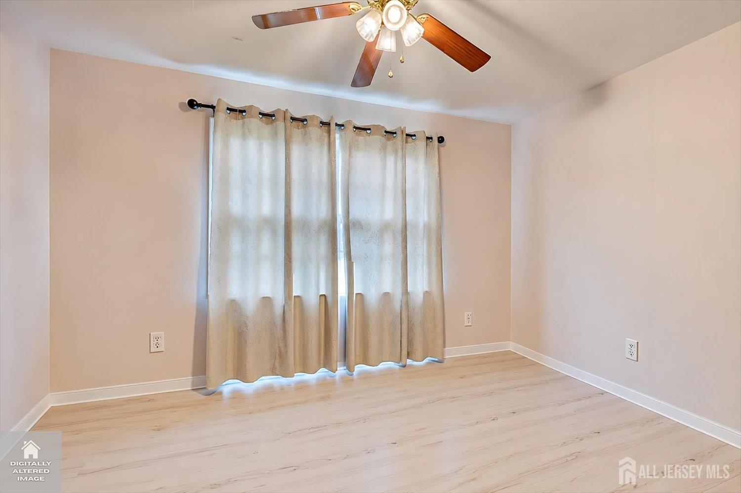15 Roxy Avenue Edison, NJ 08820 - Photo 24 of 37