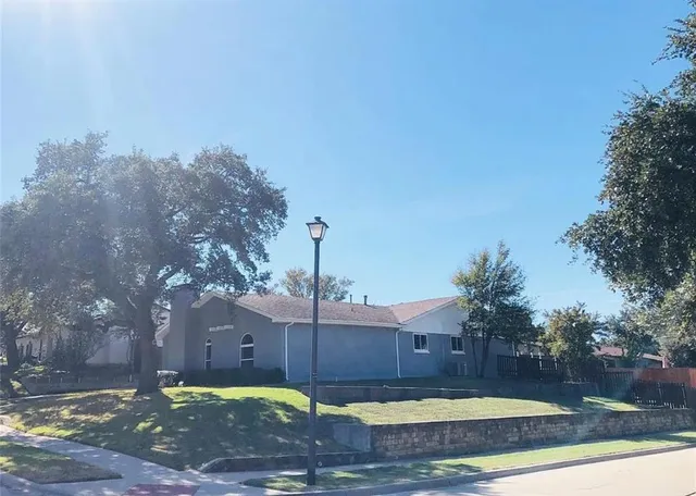 $2,700 | 1814 Woodbury, Carrollton, TX 75007