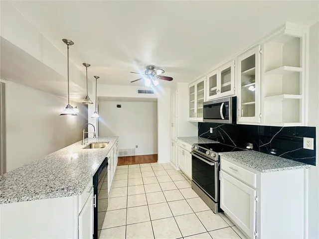 $2,700 | 1814 Woodbury, Carrollton, TX 75007