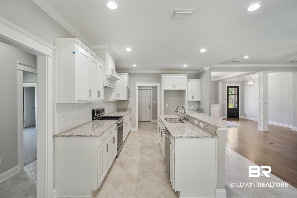 27729 Rhone Drive Daphne, AL 36526 - Photo 5 of 19 Kitchen w/granite