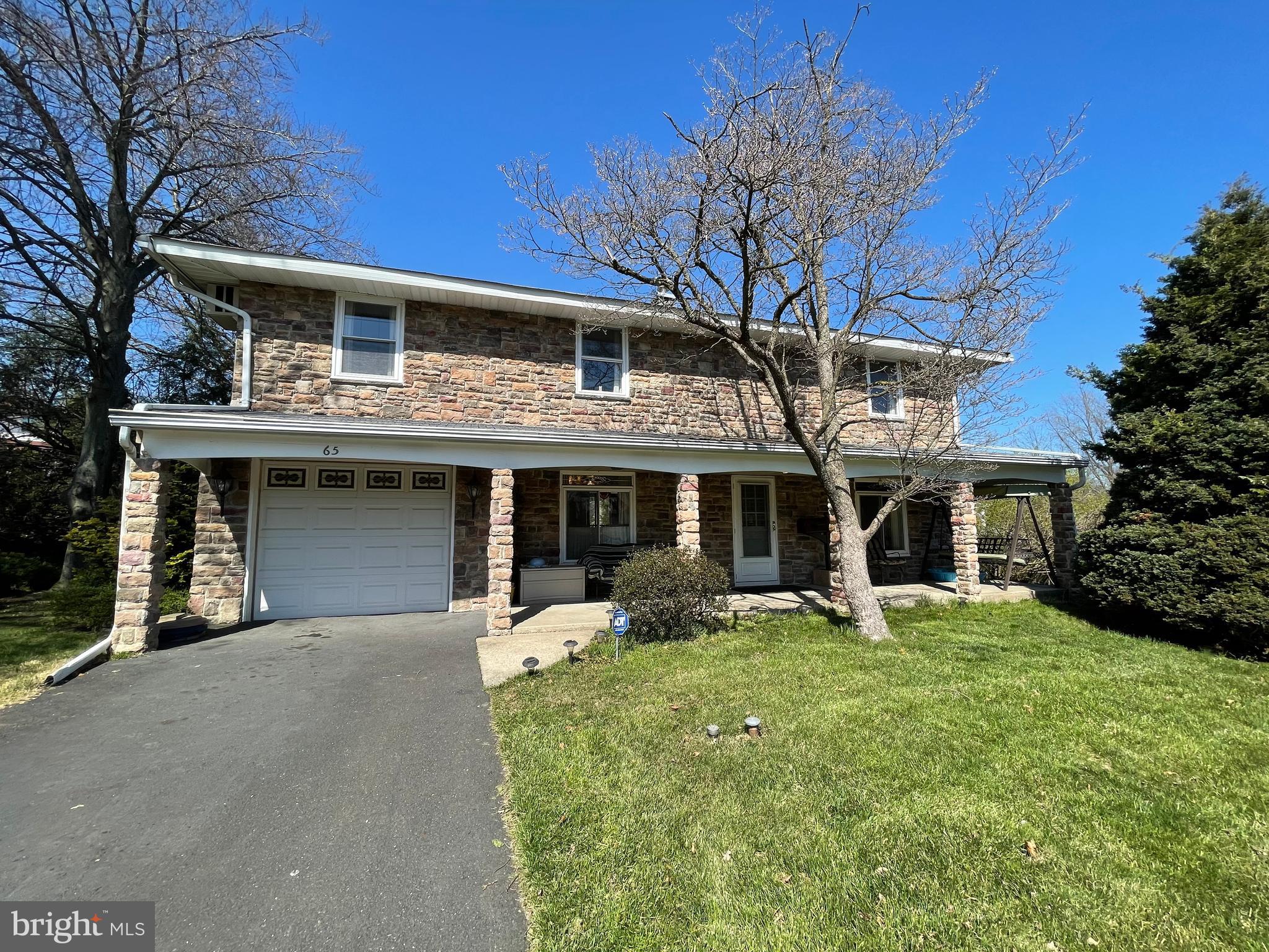 65 Tweed Road Levittown, PA 19056 - Photo 1 of 22