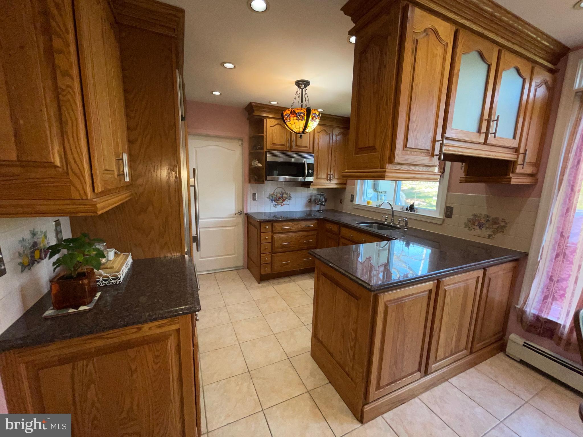 65 Tweed Road Levittown, PA 19056 - Photo 3 of 22