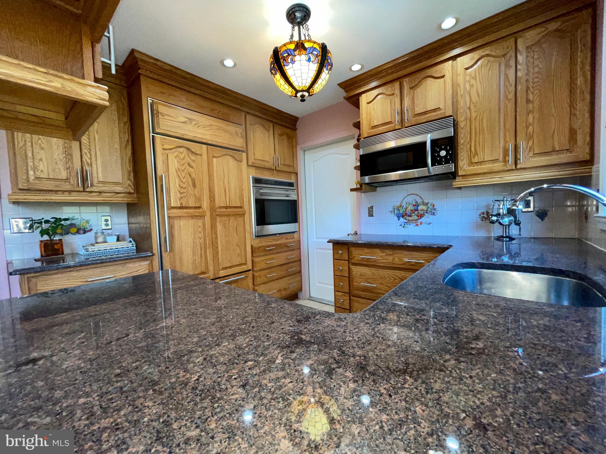 65 Tweed Road Levittown, PA 19056 - Photo 5 of 22