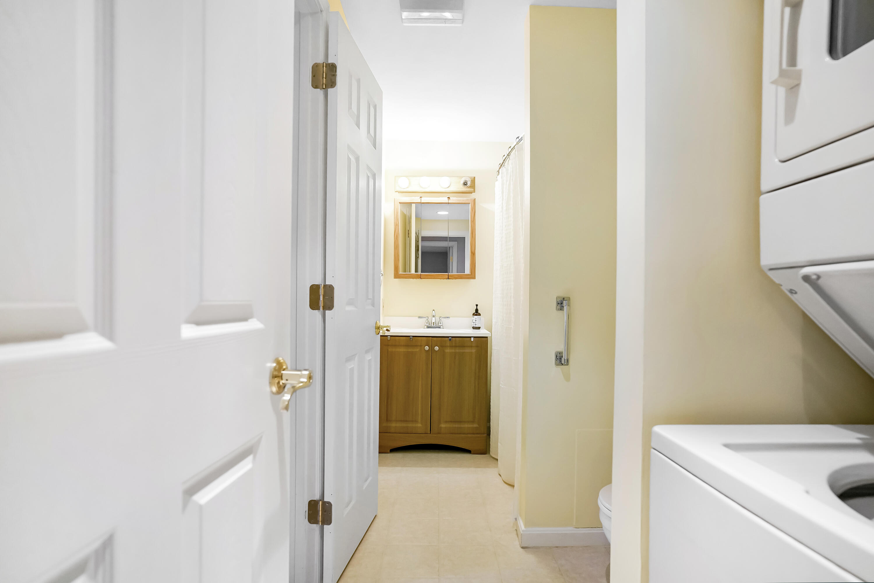 6 Academy Place, Unit 9 Saco, ME 04072 - Photo 20 of 21 DSC00038