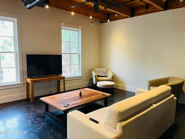 $2,300 | 9 A Market, Unit 2, Beaufort, SC 29906