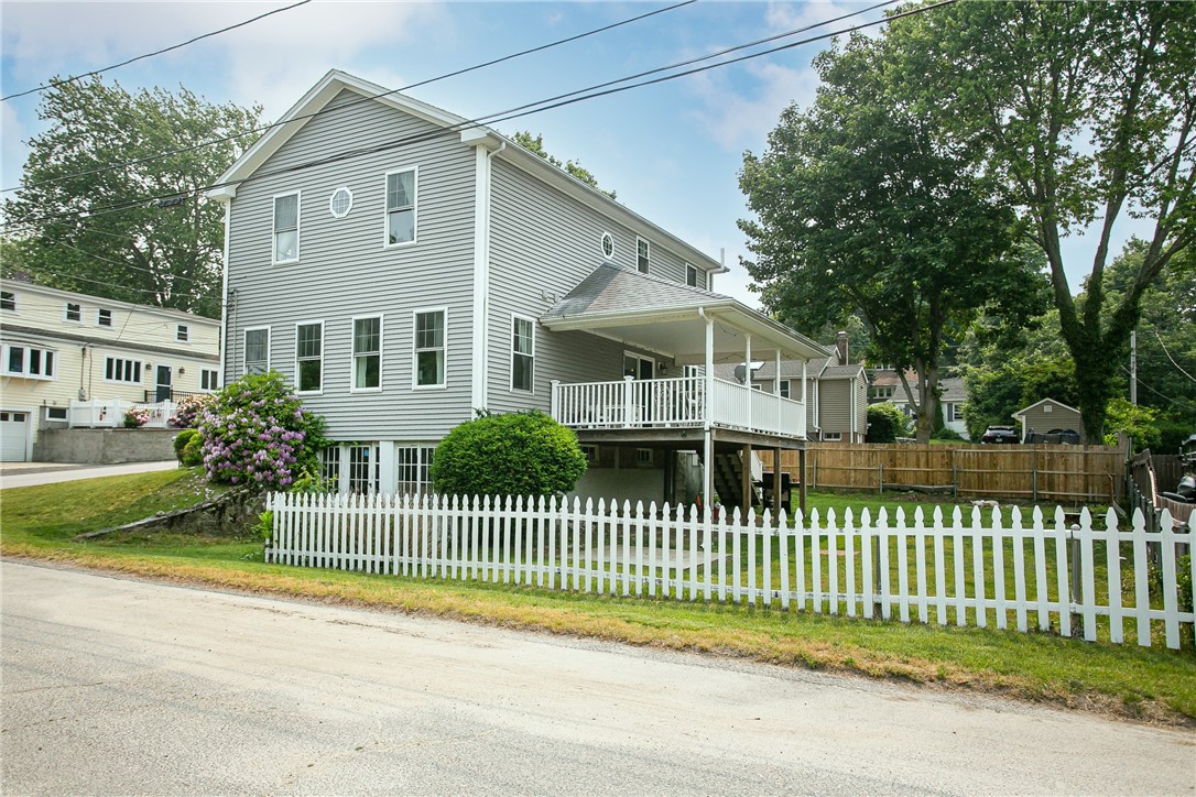 23 Harding Avenue Warren, RI 02885 - Photo 28 of 33 Gallery Image 28