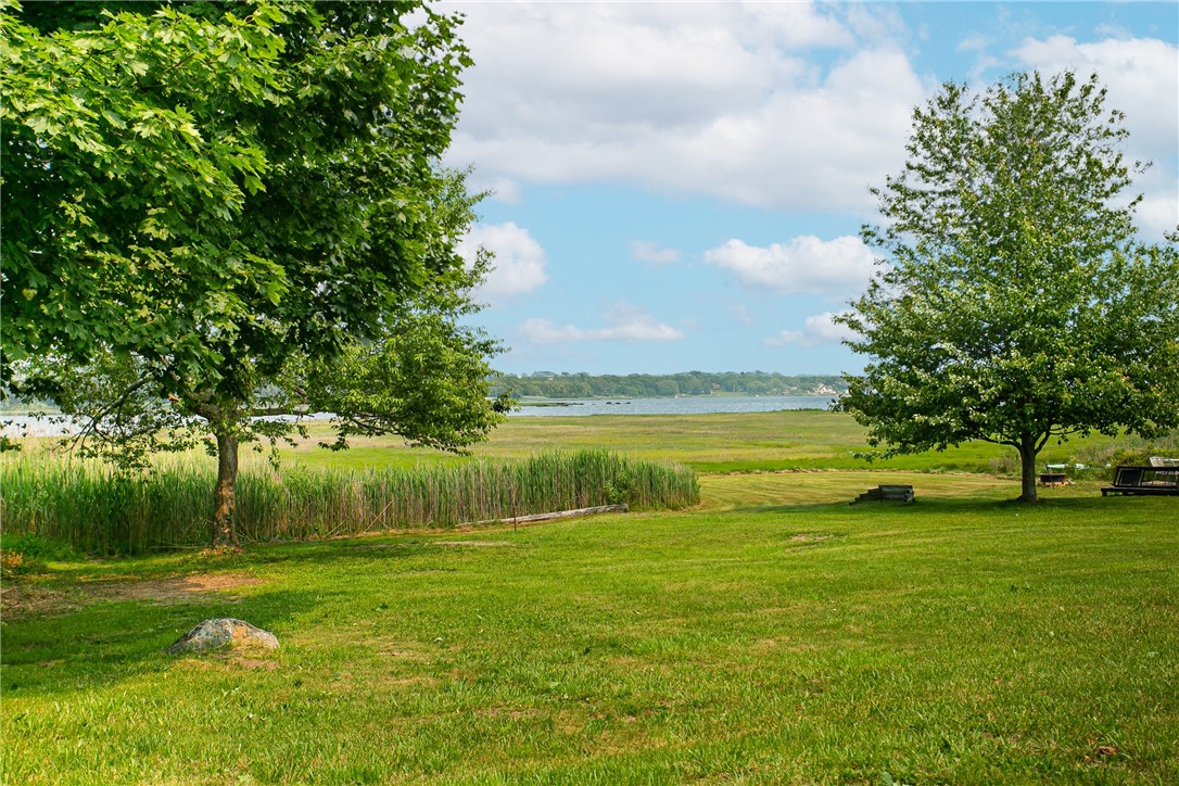 23 Harding Avenue Warren, RI 02885 - Photo 32 of 33 Gallery Image 32