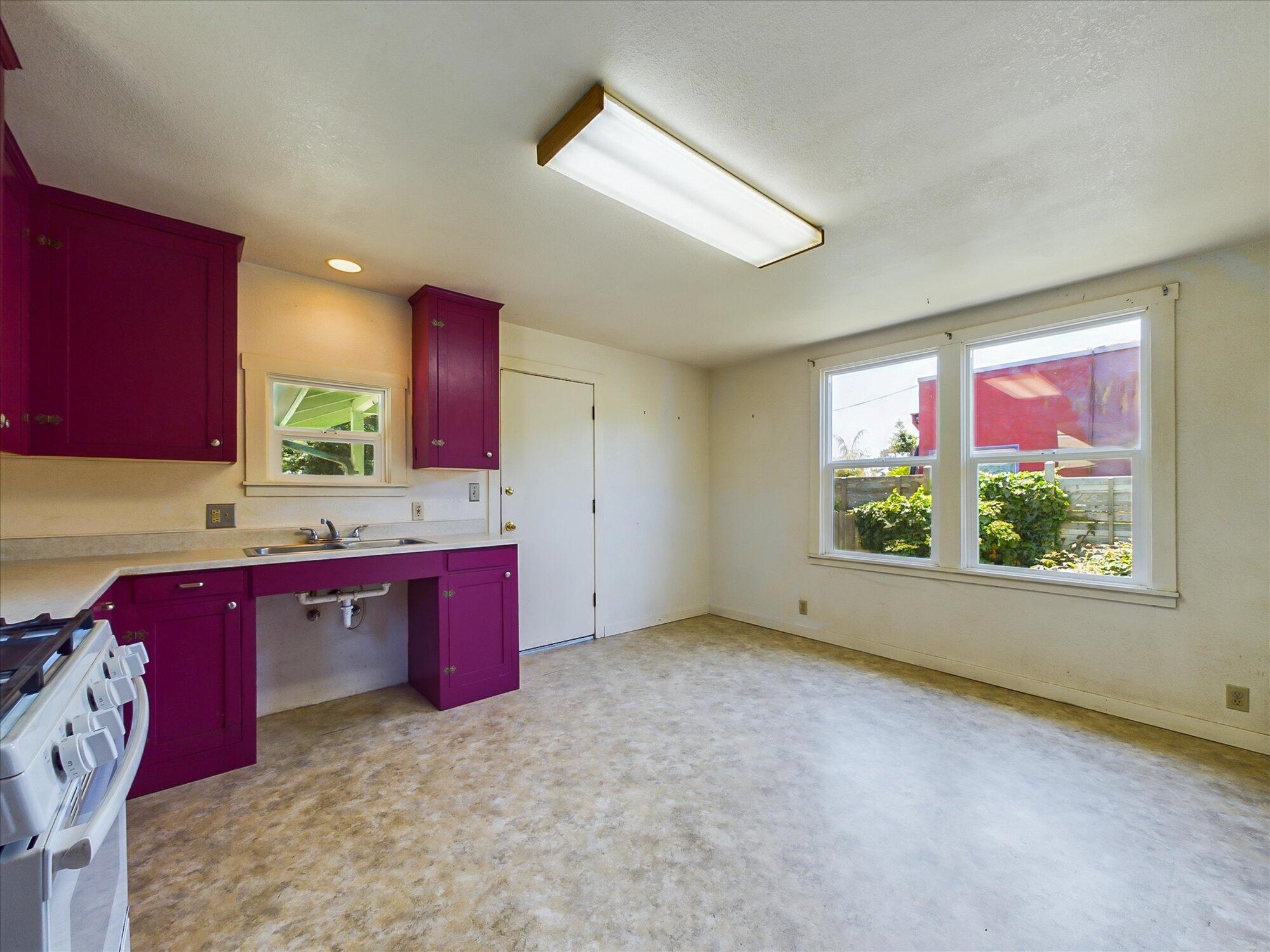 336 H Street Arcata, CA 95521 - Photo 16 of 38