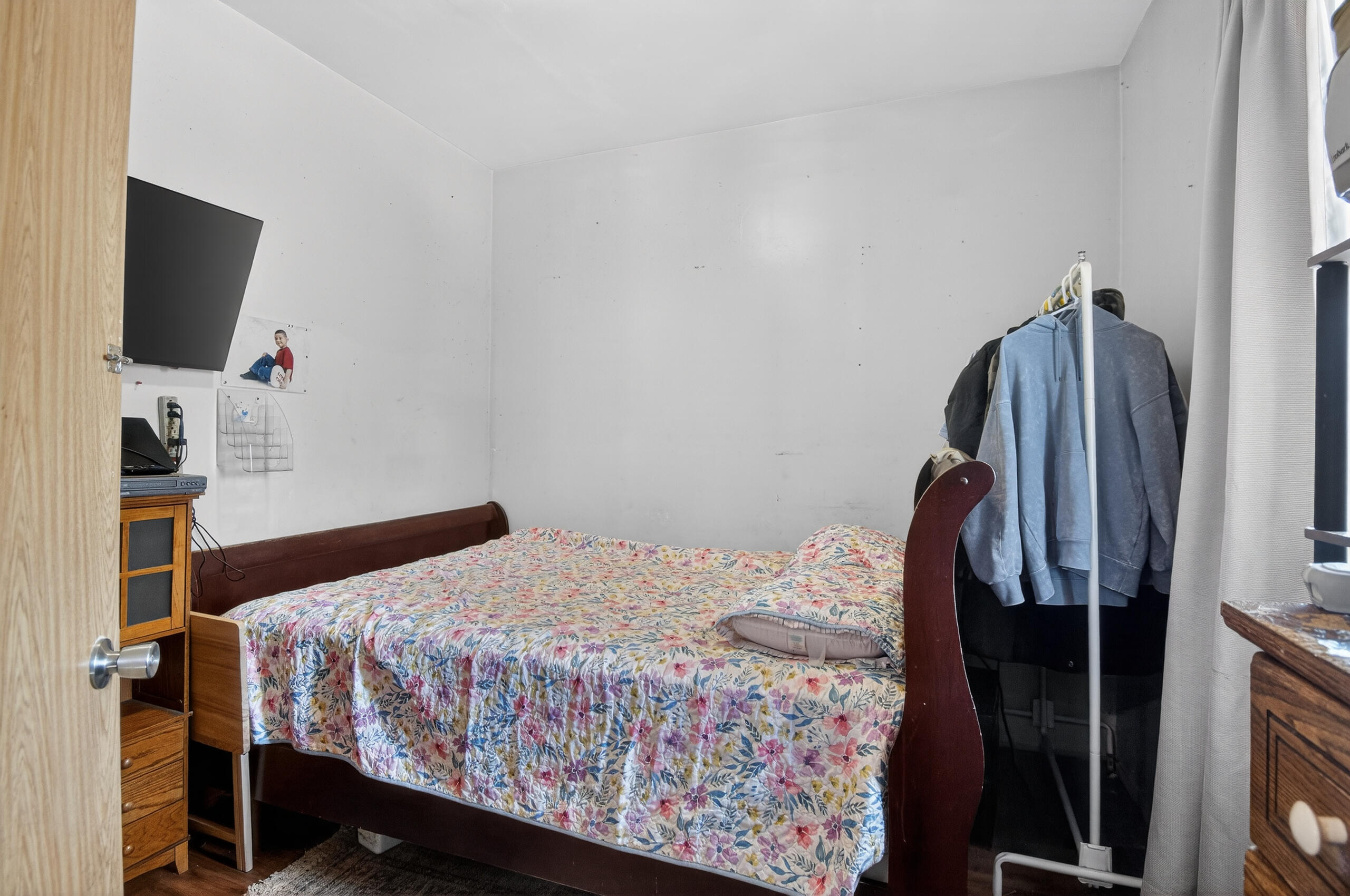 1826 Clayton Avenue, Unit 1828 Racine, WI 53404 - Photo 17 of 30 bedroom3