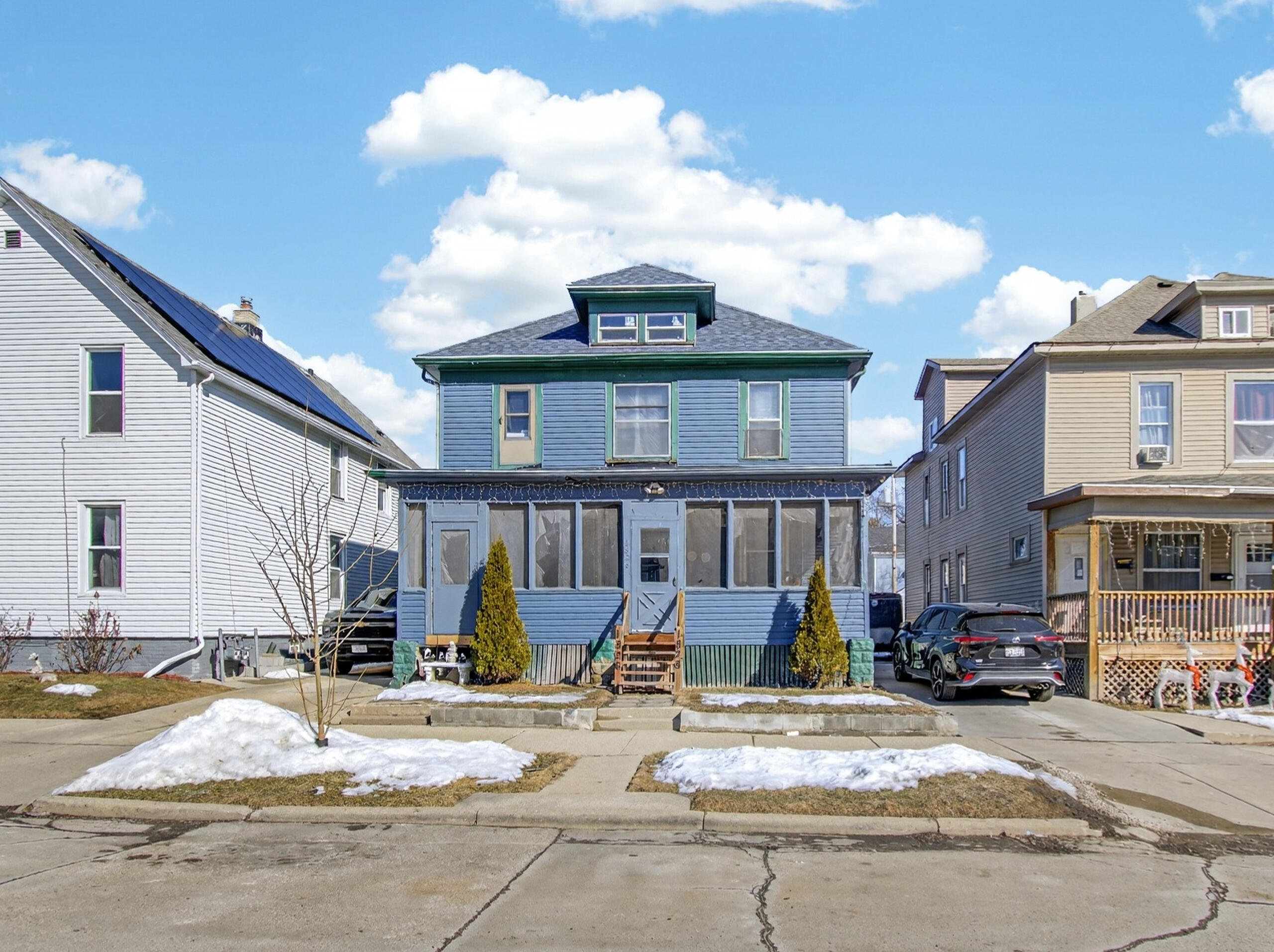 1826 Clayton Avenue, Unit 1828 Racine, WI 53404 - Photo 2 of 30 Front