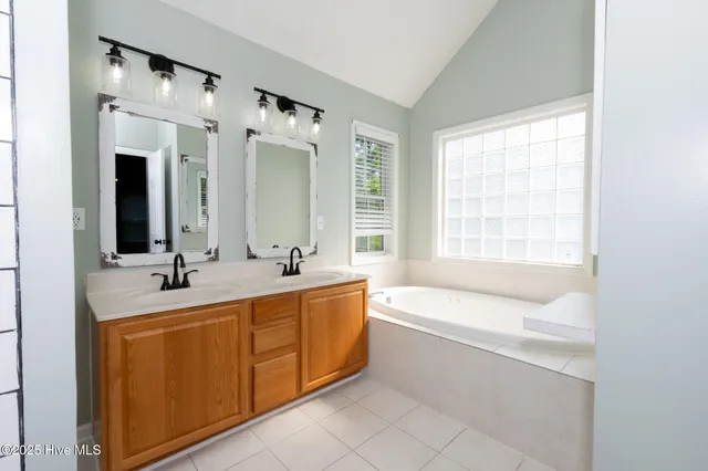 $443,500 | 410 Celtic Ash Street, Sneads Ferry, NC 28460