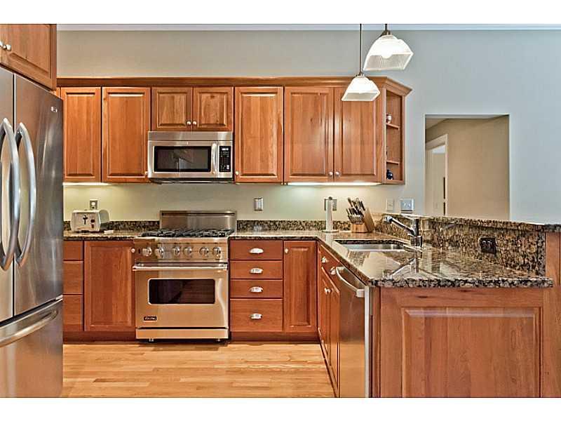 2 Granite Ridge Road, Unit 2 Cumberland Foreside, ME 04110 - Photo 10 of 28 Kitchen.