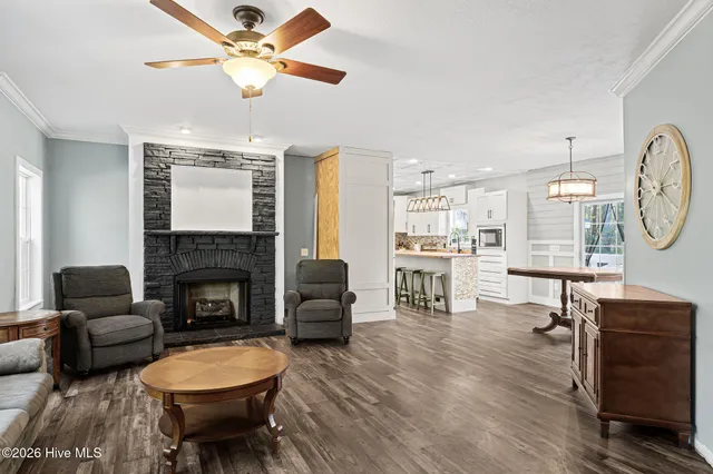 $428,000 | 401 Messer Loop Road, Burgaw, NC 28425