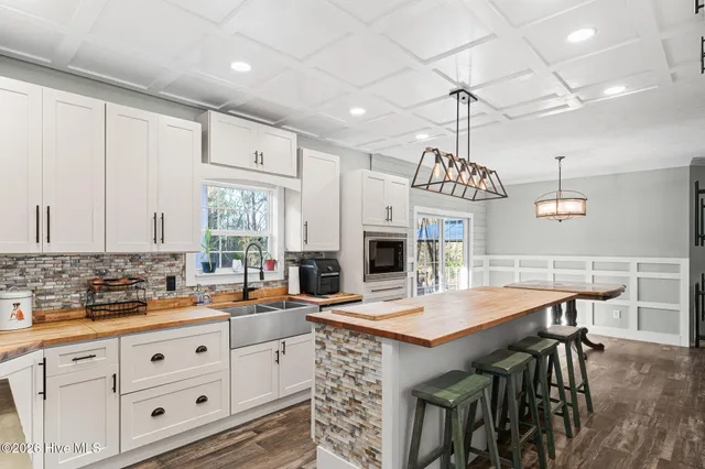 $428,000 | 401 Messer Loop Road, Burgaw, NC 28425