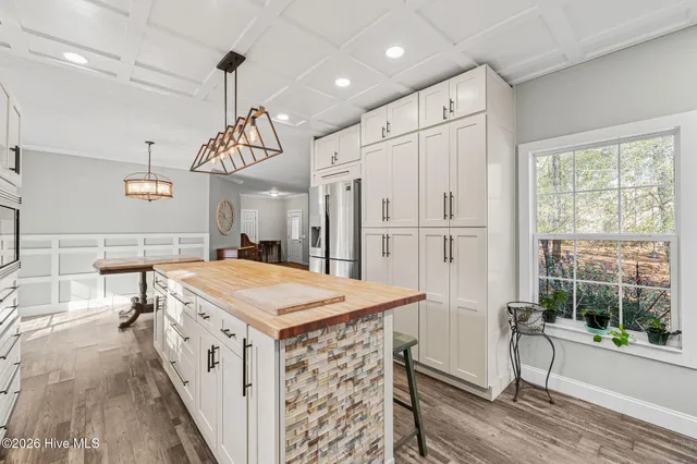 $428,000 | 401 Messer Loop Road, Burgaw, NC 28425