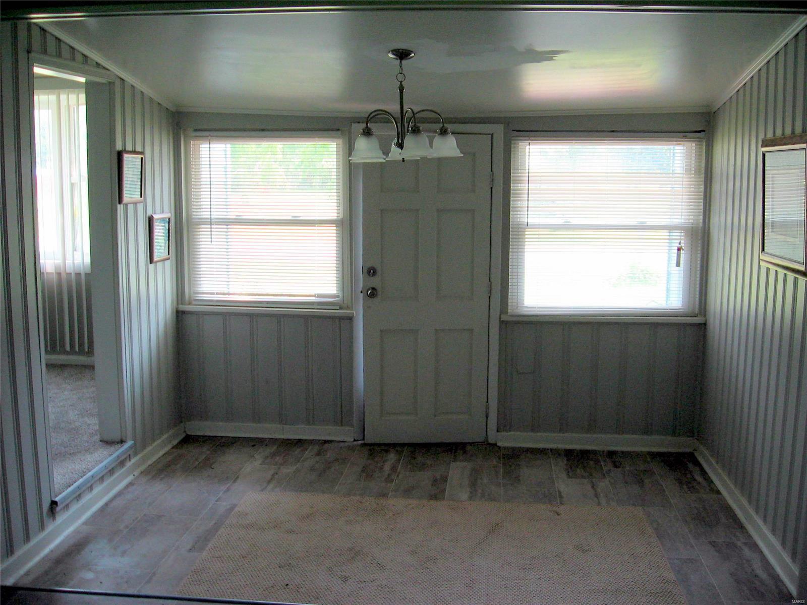 919 Sinclair Avenue South Roxana, IL 62087 - Photo 8 of 10 Gallery Image 8