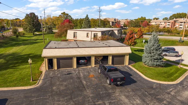 $220,000 | 1521 Maple Place, Unit 1521, Schererville, IN 46375