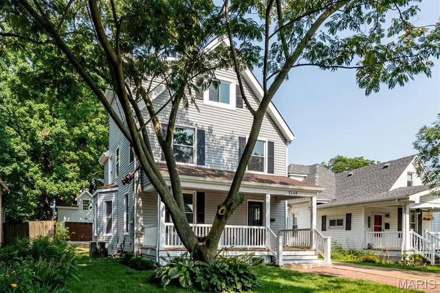 $575,000 | 3149 Cherry Avenue, Maplewood, MO 63143