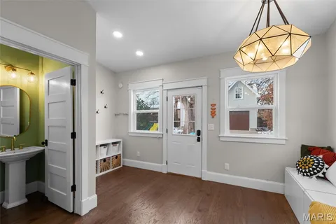 $575,000 | 3149 Cherry Avenue, Maplewood, MO 63143