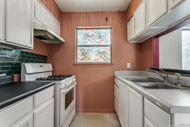 $210,000 | 221 Sharer Street, San Antonio, TX 78208