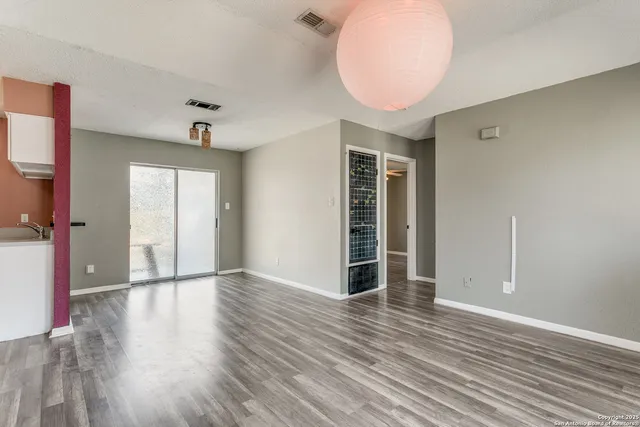 $210,000 | 221 Sharer Street, San Antonio, TX 78208