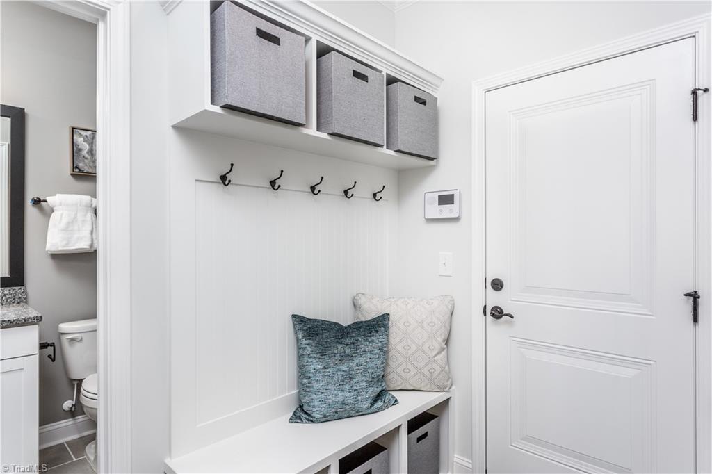 904 Bloomington Way High Point, NC 27265 - Photo 11 of 22 Gallery Image 11