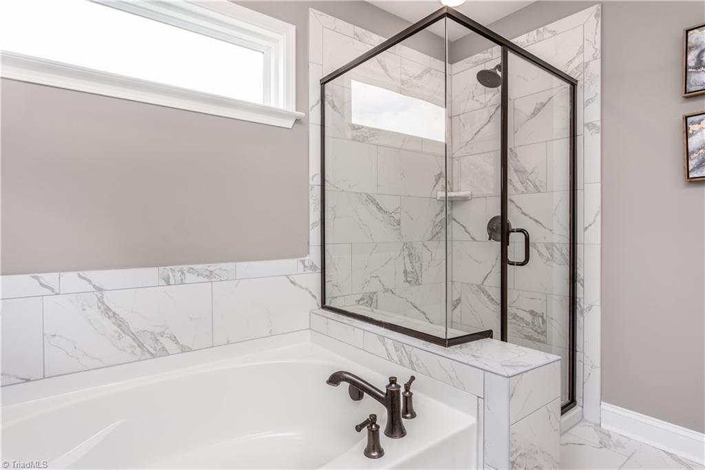 904 Bloomington Way High Point, NC 27265 - Photo 15 of 22 Gallery Image 15