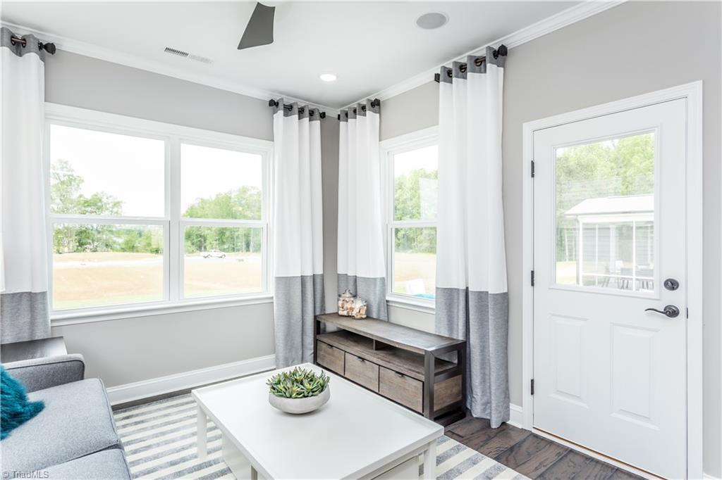 904 Bloomington Way High Point, NC 27265 - Photo 9 of 22 Gallery Image 9