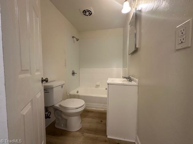 1008 Anderson Place, Unit B High Point, NC 27260 - Photo 4 of 8