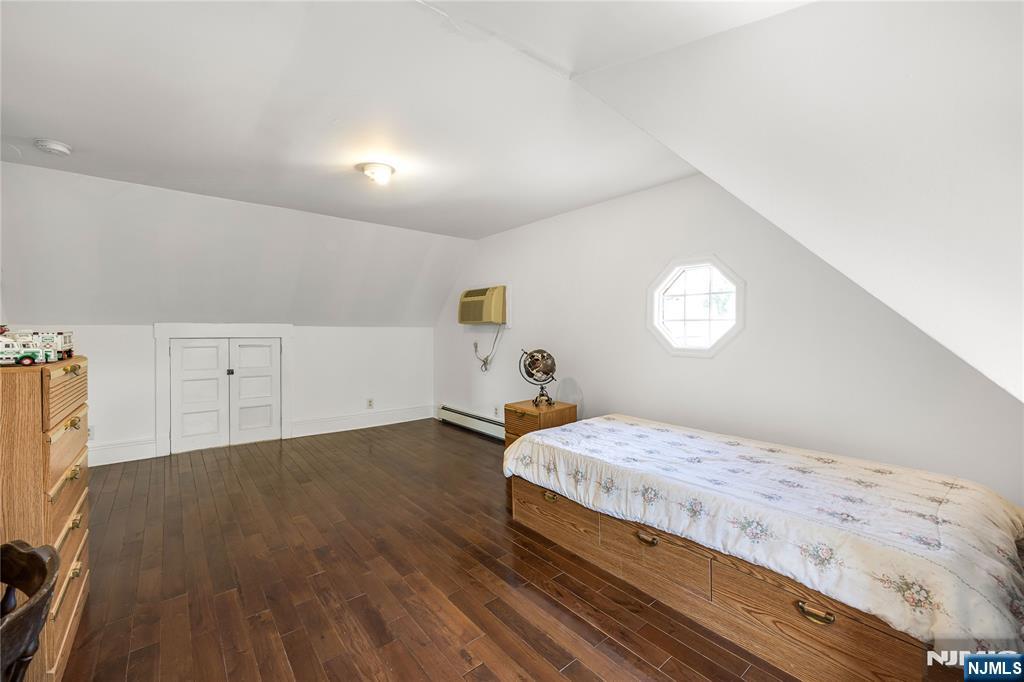15 East Pierrepont Avenue Rutherford, NJ 07070 - Photo 26 of 43