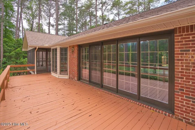 $475,000 | 111 Forest Square Lane, Seven Lakes, NC 27376