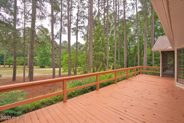 $475,000 | 111 Forest Square Lane, Seven Lakes, NC 27376