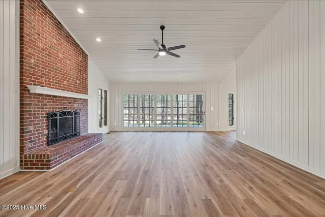 $475,000 | 111 Forest Square Lane, Seven Lakes, NC 27376