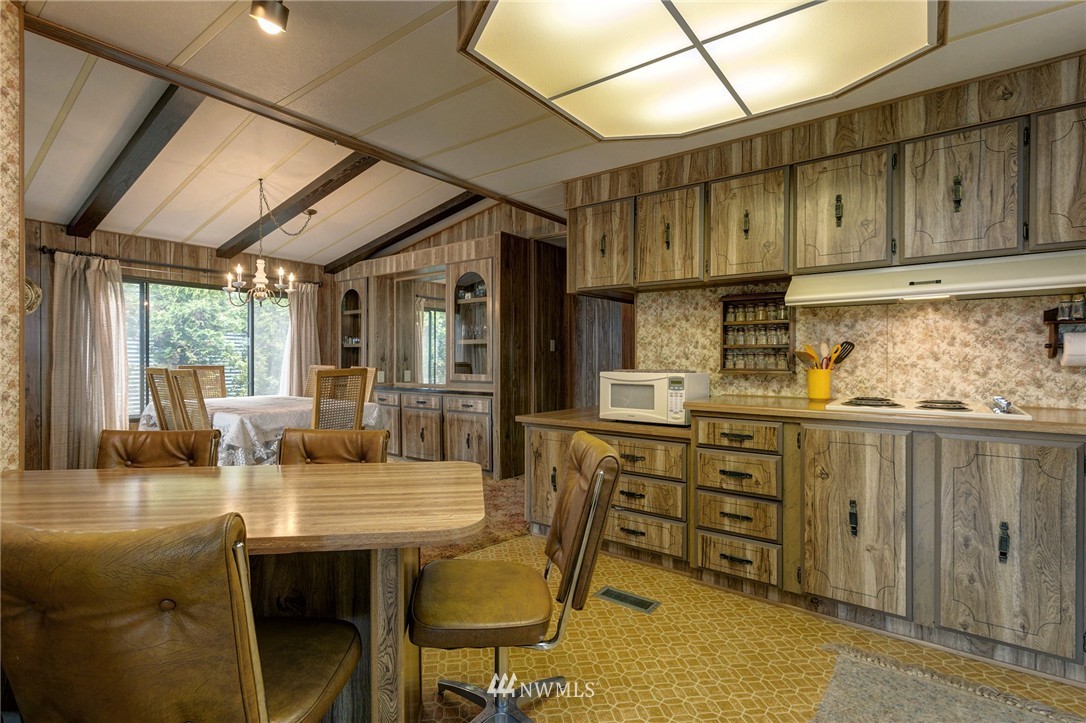 2090 Firelane Road Bellingham, WA 98229 - Photo 8 of 24 Gallery Image 8