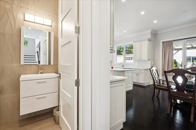 $1,500,000 | 4900 Morse Avenue, Skokie, IL 60077