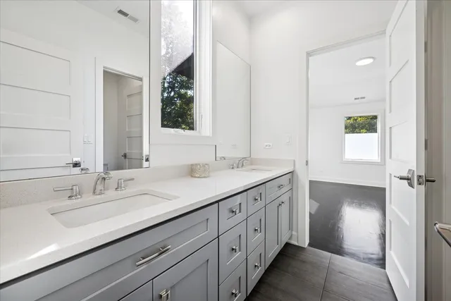 $1,500,000 | 4900 Morse Avenue, Skokie, IL 60077